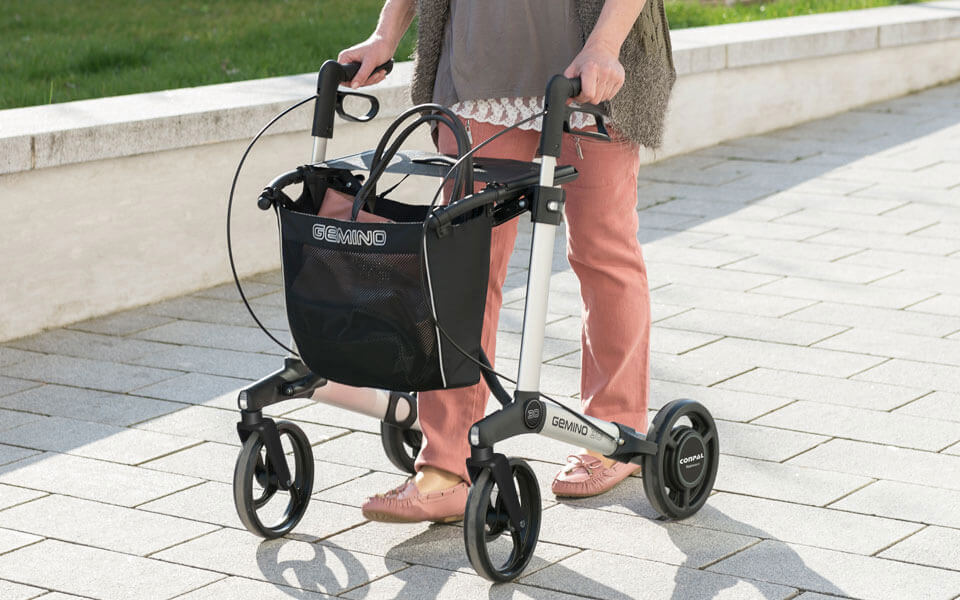 Gemino 30 S lightweight paediatric rollator | Sunrise Medical