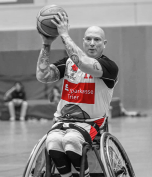 Dirk Passiwan