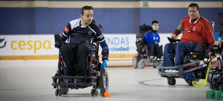 How to play wheelchair hockey